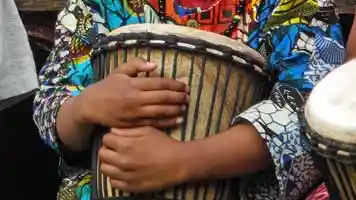 Gippert, Afrika, Hunsrück, Djembé